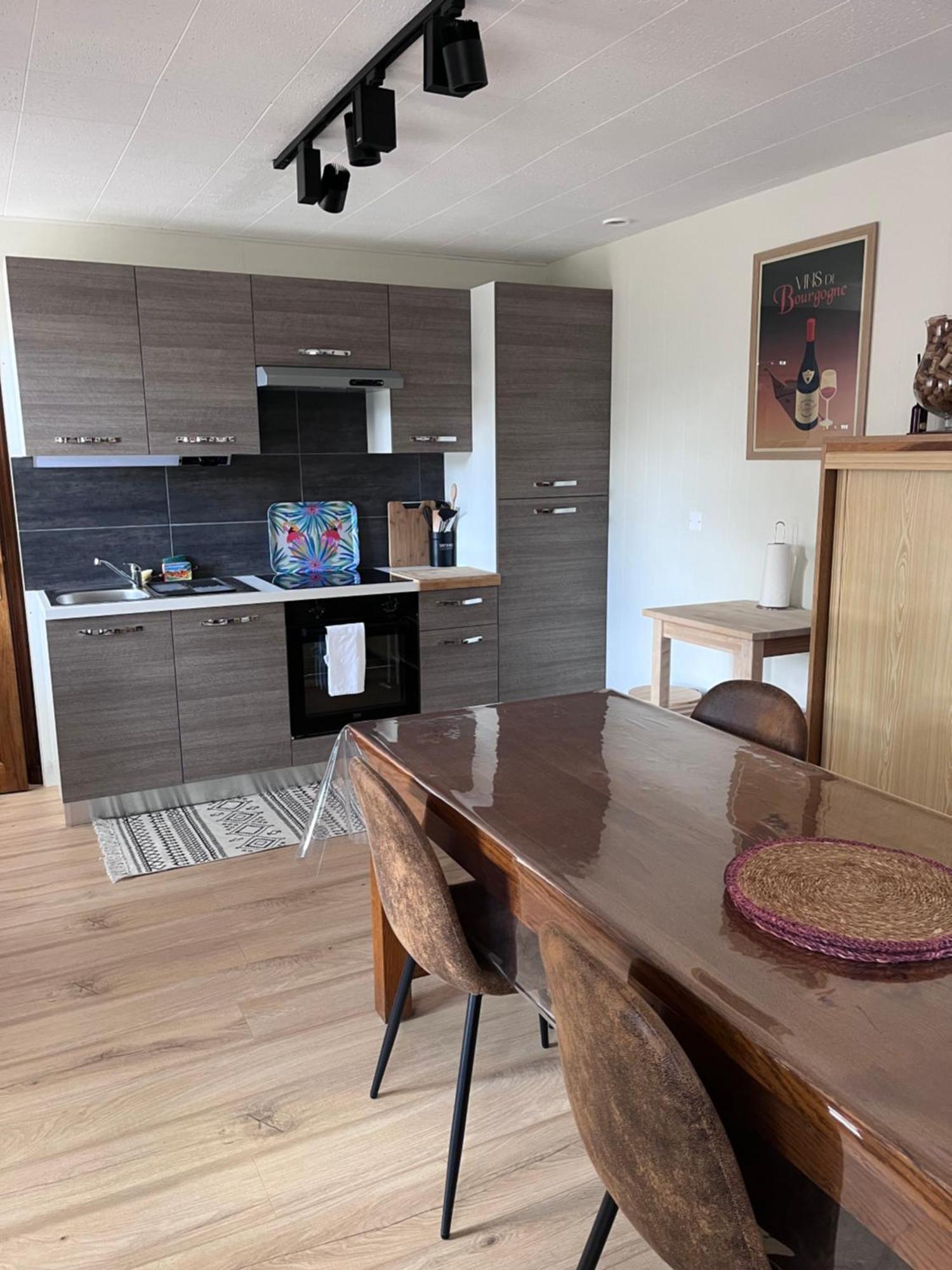 Cottage Apolline Сантене Экстерьер фото